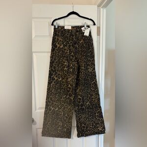 NEW WITH TAGS - Judy Blue Leopard Print High-Waist Pants - size 7.